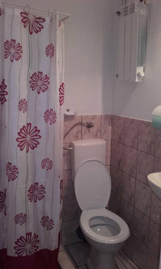 Pokoje Goscinne U Danuty Mizerna Exteriör bild