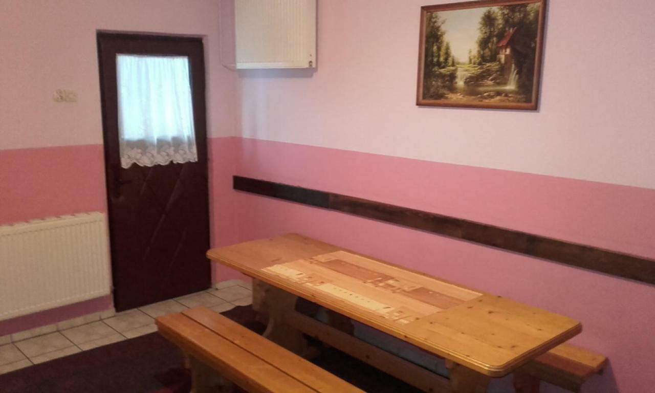 Pokoje Goscinne U Danuty Mizerna Exteriör bild